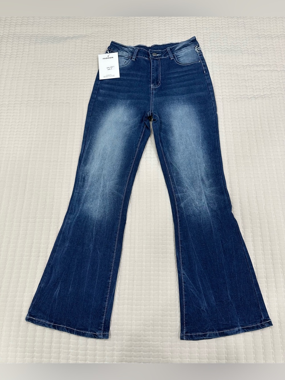 Women’s Dark Blue Flared Jeans Size 4